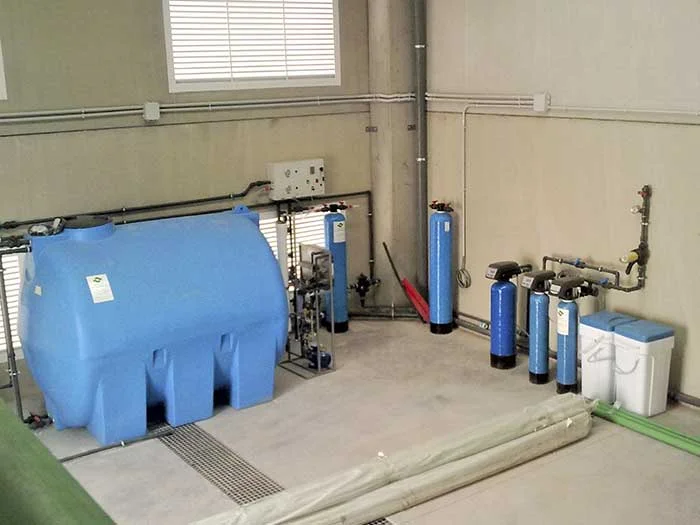 Fábrica destilación